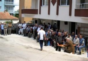 ‘Bismillah’ dediler temel attılar