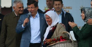 DAVUTOĞLU'NDAN ALİAĞALI SANAYİCİLERE MÜJDE