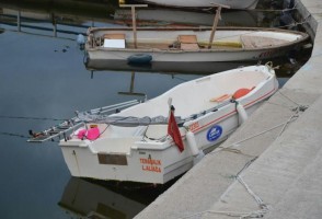 TEKNE MOTORU ÇALAN HIRSIZLAR YAKALANDI