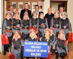 Halk Oyunları ekibi