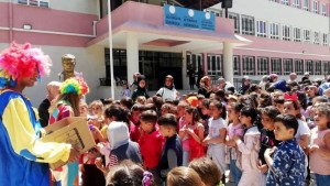 Kardeş okula bayram hediyesi