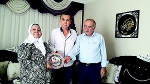 CHP’DEN ŞEHİT AİLESİNE HAC ZİYARETİ!