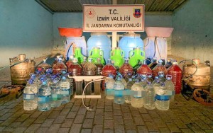 972 LİTRE KAÇAK İÇKİ ELE GEÇİRİLDİ