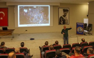 TÜRKİYE İŞÇİ SINIFI VE SENDİKALAR TARİHİ ANLATILDI