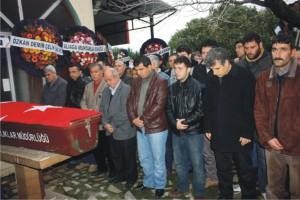 FOÇA YOLU BİR CAN DAHA ALDI