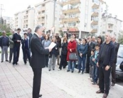 Eğitim Sen'den AKP'ye protesto