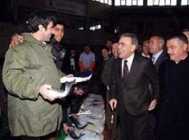 Güzelbahçe'ye yeni balık hali