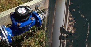 SU SAYACI ÇALDIKLARI İDDİASIYLA 2 KİŞİ YAKALANDI