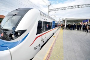 ZAFER BAYRAMI’NDA TOPLU ULAŞIM 1 KURUŞ