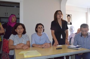 HDP ALİAĞA’DA BAYRAMLAŞMA