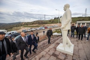 FOÇA’DAKİ YATIRIMLARI İNCELEDİ