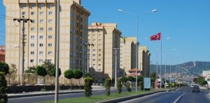 ALİAĞA TOKİ KONUTLARINDA SULAR DURULMUYOR