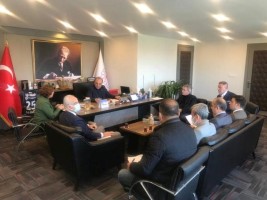 İHTİYAÇ SAHİBİ VATANDAŞLARA BİN LİRALIK NAKDİ YARDIM