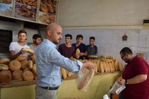 ÜLKÜ OCAKLARI’NDAN ‘ASKIDA EKMEK’ KAMPANYASI