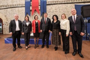 Tugay’dan yeni yıl mesajı