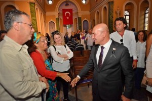 İzmir Uluslararası Edebiyat Festivali başladı