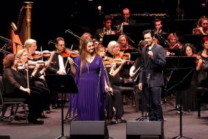 SENFONİ’DEN EN GÜZEL “AŞK” ŞARKILARI