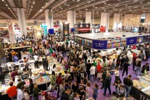 İZKİTAP kitapseverlerin buluşma noktası oldu