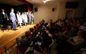 SAVAŞA KARŞI KABERE!