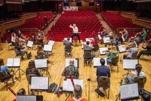 SANATÇILARA PANDEMİ DESTEĞİ