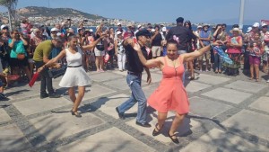 FOÇA’YI FESTİVAL SEVİNCİ SARDI