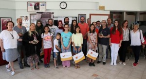 GENÇ YAZARLAR ÖDÜLLERİNE KAVUŞTU