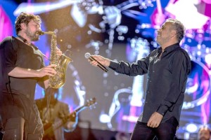 Fuarda finali Haluk Levent yaptı