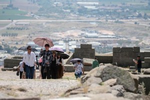 Bergama Antik Kenti’nde ziyaretçi yoğunluğu