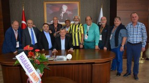 HABABAM SINIFI MENEMEN’DE…