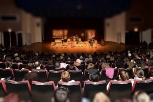 YARIYIL TATİLİNDE TİYATRO KEYFİ