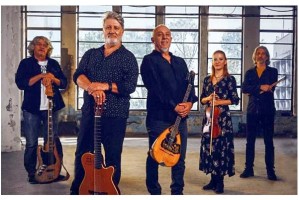 GÜNDOĞARKEN ALİAĞA’DA