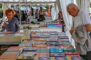 İzmir Kitap Fuarı kapılarını açtı