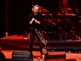 SMA hastalarına umut olan konser