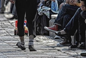 AĞIR İLE ARAFTA...