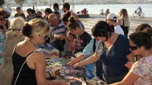 YENİ FOÇA KİTAPLA BULUŞTU