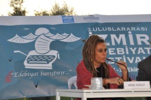 ALİAĞALI EDEBİYATSEVERLER, ‘BARIŞ’I KONUŞTU