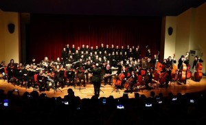 MAHALLE ORKESTRASI İLK KONSERİNİ VERDİ