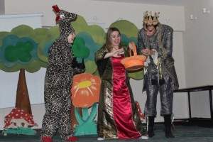 BAYRAKLI’DA TİYATRO ŞENLİĞİ BAŞLIYOR