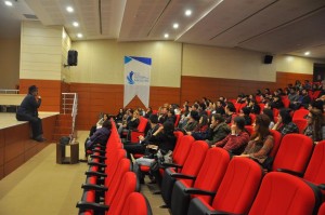 “ÇEKMECELER” EGE’DE GÖSTERİLDİ