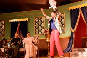 DÜNYA TİYATRO GÜNÜ ALİAĞA’DA KUTLANDI