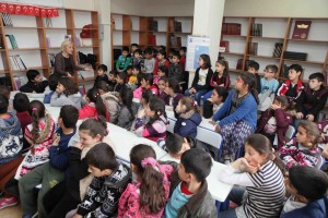 YAZARLAR ANLATTI ÇOCUKLAR DİNLEDİ