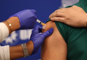 COVİD-19 AŞILAMA ÇALIŞMALARI SÜRÜYOR