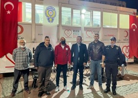 EMNİYETTEN KIZILAY’A KAN BAĞIŞI
