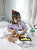 Haydi İzmir, Azra’nın elinden tut