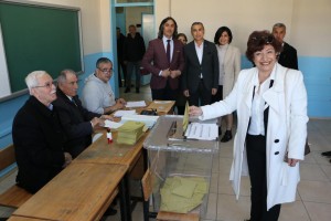 KİM, NEREDE OY KULLANDI