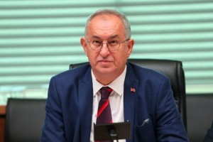 Ankara – İzmir Yüksek Hızlı Tren projesini eleştirdi