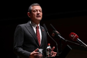 Engelli öğretmenlere atama sözü