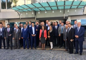 TUNCAY ÖZKAN İLÇE BAŞKANLARIYLA GÖRÜŞTÜ