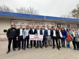 Kurultaya katıldılar