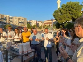 AK Parti’den aşure ikramı